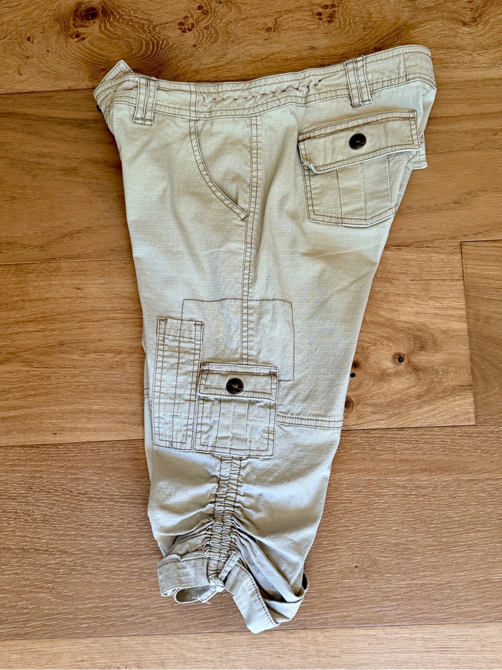 VTG Nori Y2K Khaki Cargo Capri Shorts Pants Cinched Knee Multi-Pocket Snap Wm 3 - Picture 4 of 10